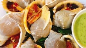 Ăn ốc tỏi có độc không