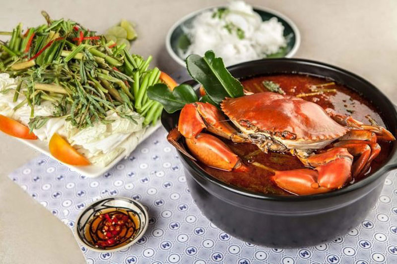 Nguyên liệu chuẩn bị cho món lẩu cua biển nấu bầu tại nhà
