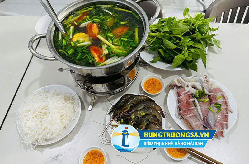 Chuẩn bị nguyên liệu cho món lẩu mực lá é ngon chuẩn vị