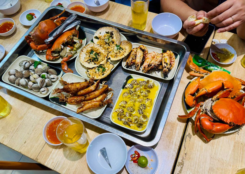 Nhà hàng hải sản Hương Lan Hà Nội