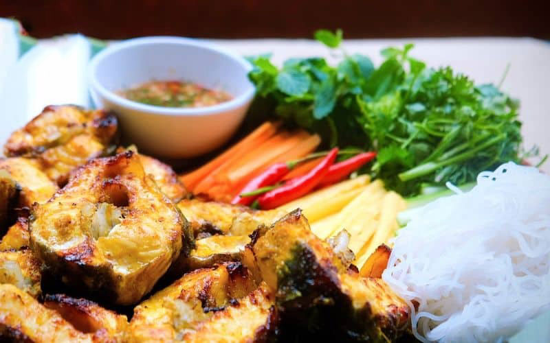 Cá tầm nướng riềng mẻ có giá trị dinh dưỡng cao