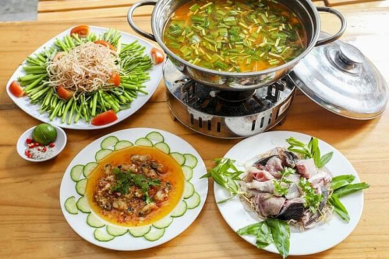 Thành phẩm món lẩu cá tầm măng chua