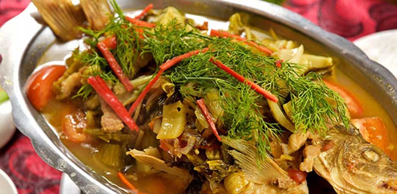Món ăn cá chim kho dưa chưa