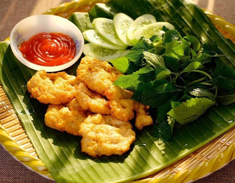 Thành phẩm chả mực Hạ Long đẹp mắt