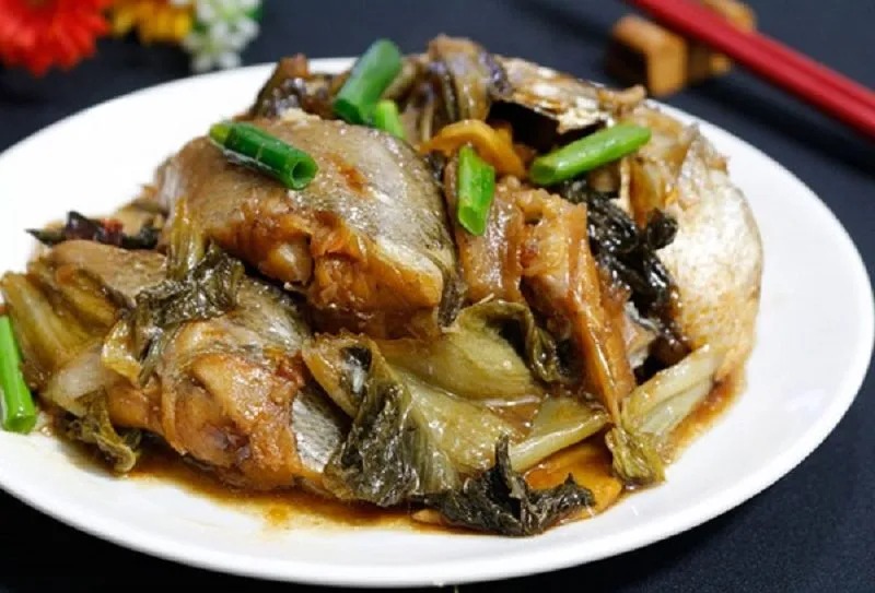 Thành phẩm món cá kho dưa chua phù hợp cho mọi gia đình
