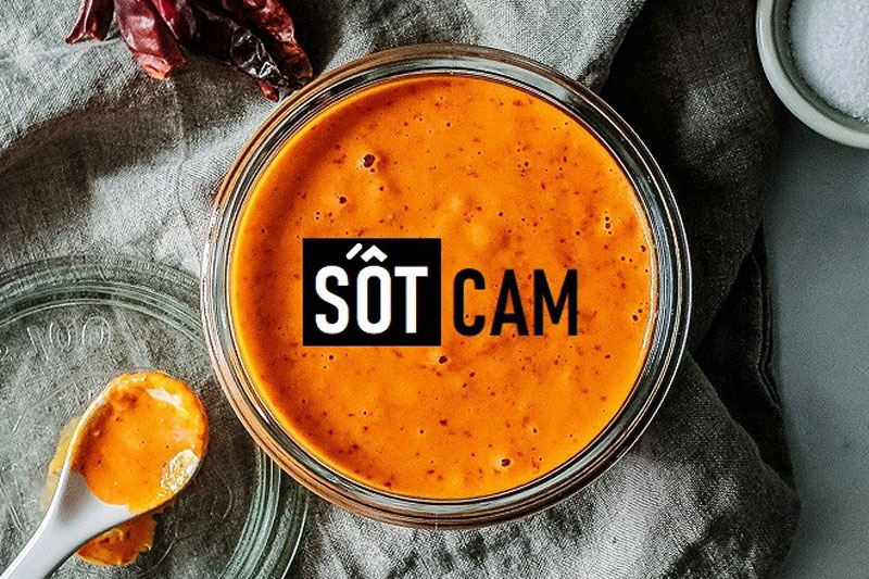 Làm sốt cam ngon cho món cá hồi sốt cam