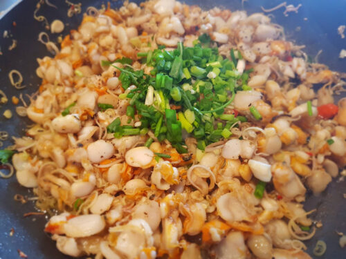 Chế biến cồi mai xào xả thơm lừng