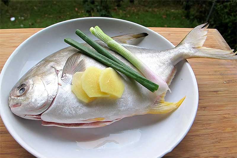 Nguyên liệu chính để làm cá chim kho