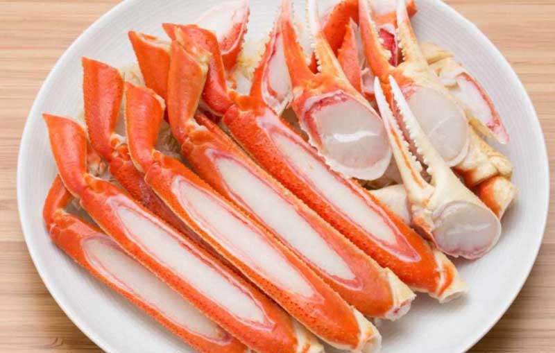 Sơ chế chân cua tuyết rang muối