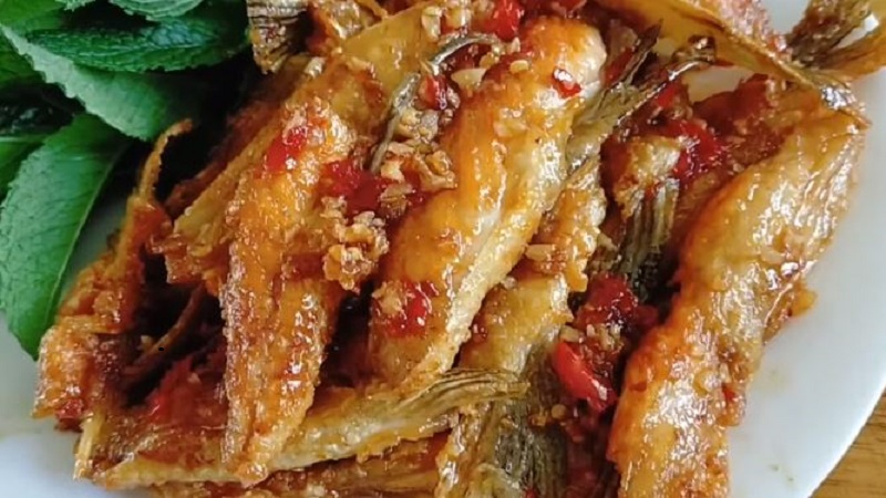 Cá hồi chiên nước mắm giàu dinh dưỡng