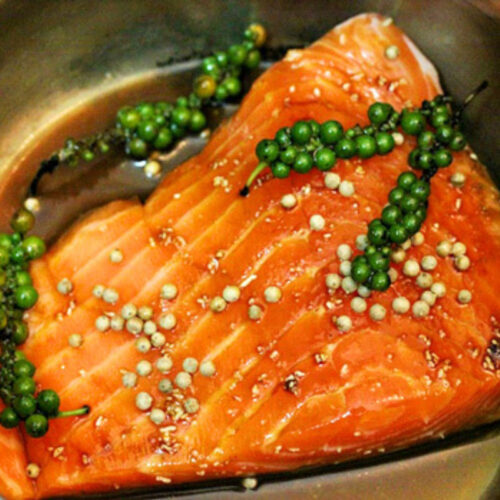 Thành phẩm cá hồi kho tiêu