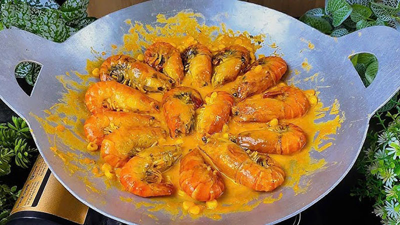 Chế biến tôm càng sốt trứng muối phô mai đúng cách