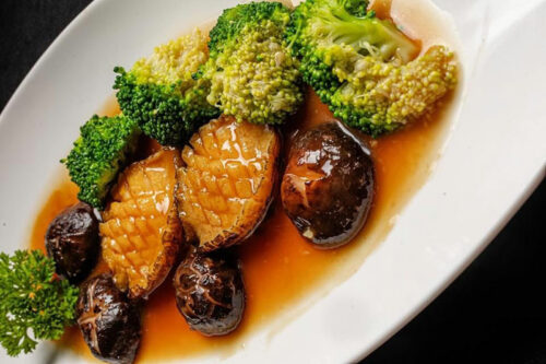 Thành phẩm món bào ngư sốt dầu hào bổ dưỡng