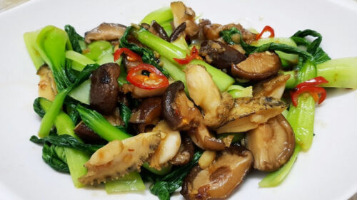 Thành phẩm bào ngư xào cải thìa thanh mát