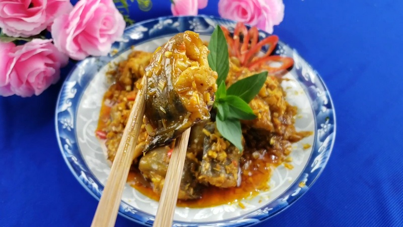 Thành phẩm cá song xào xả ớt