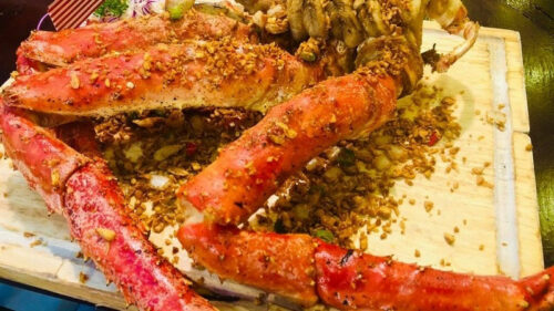 Thành phẩm món cua hoàng đế rang me chua ngọt hấp dẫn