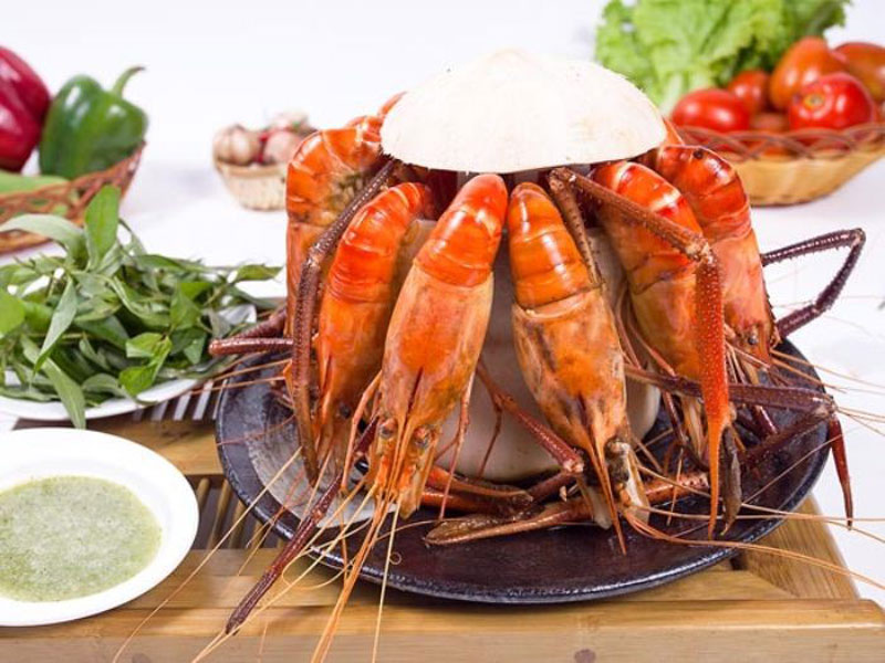 Món tôm càng hấp nước dừa thơm ngon tại nhà