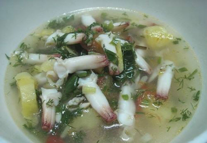 Thành phẩm tu hài nấu canh chua đơn giản tại nhà