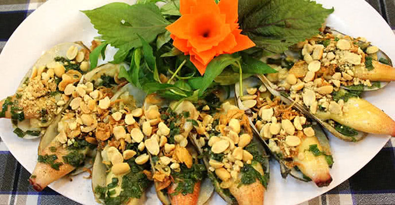 Món tu hài nướng mỡ hành thơm ngon