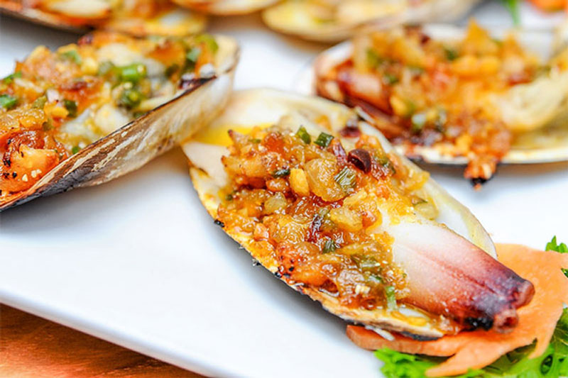 Thành phẩm tu hài xào bơ tỏi