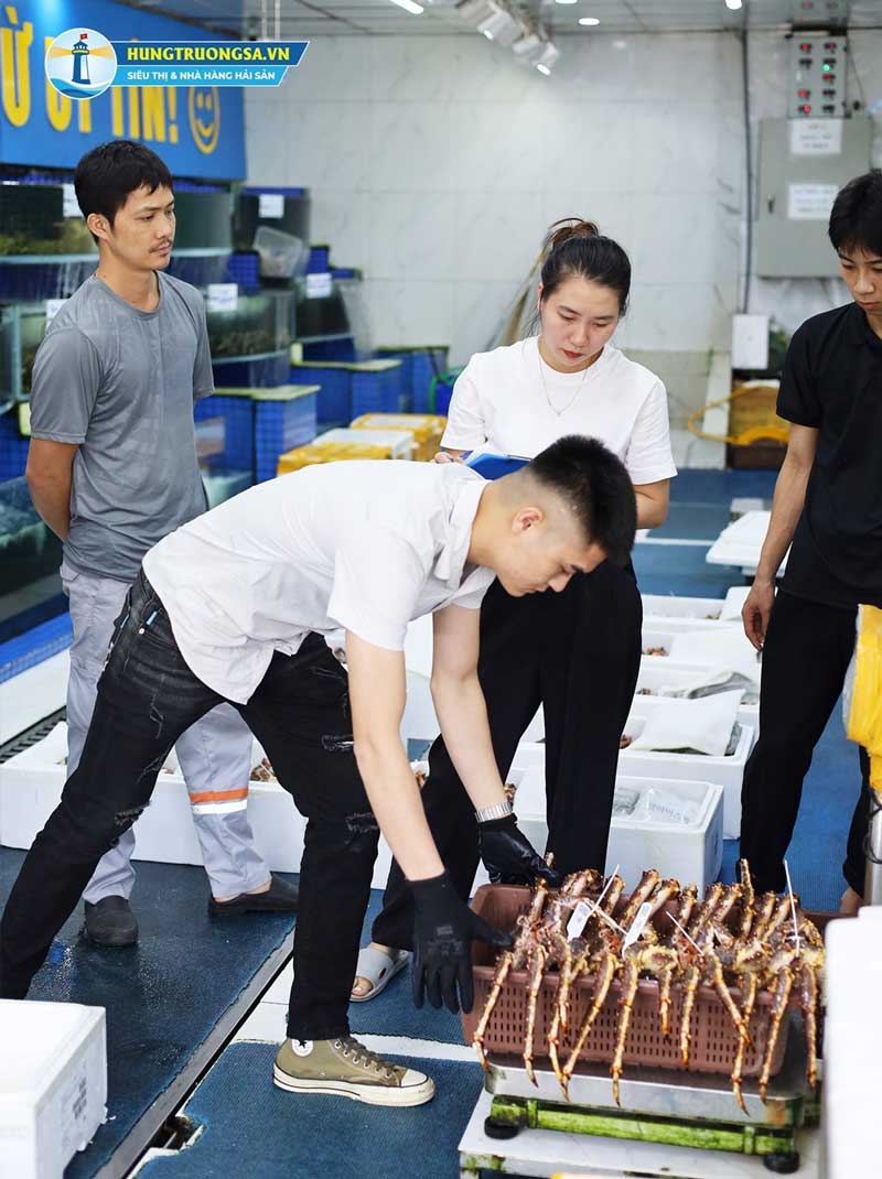 Quy trình vệ sinh an toàn thực phẩm tại Siêu thị Hùng Trường Sa