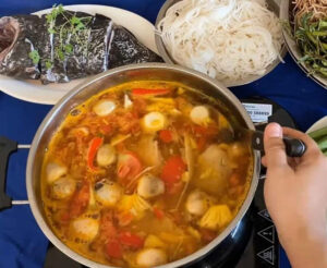 Hướng dẫn cách làm cá mú nấu canh chua thanh mát bổ dưỡng cho cả nhà
